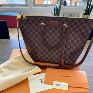 Louis Vuitton Belmont Damier